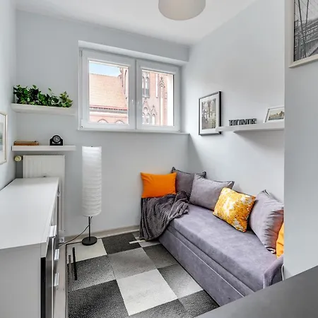 Old Town Dock Apartment