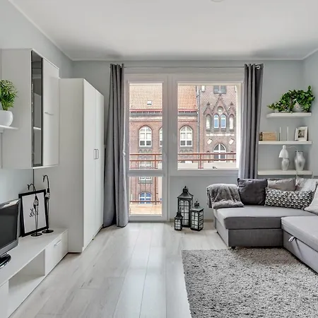 Old Town Dock Apartment Danzig